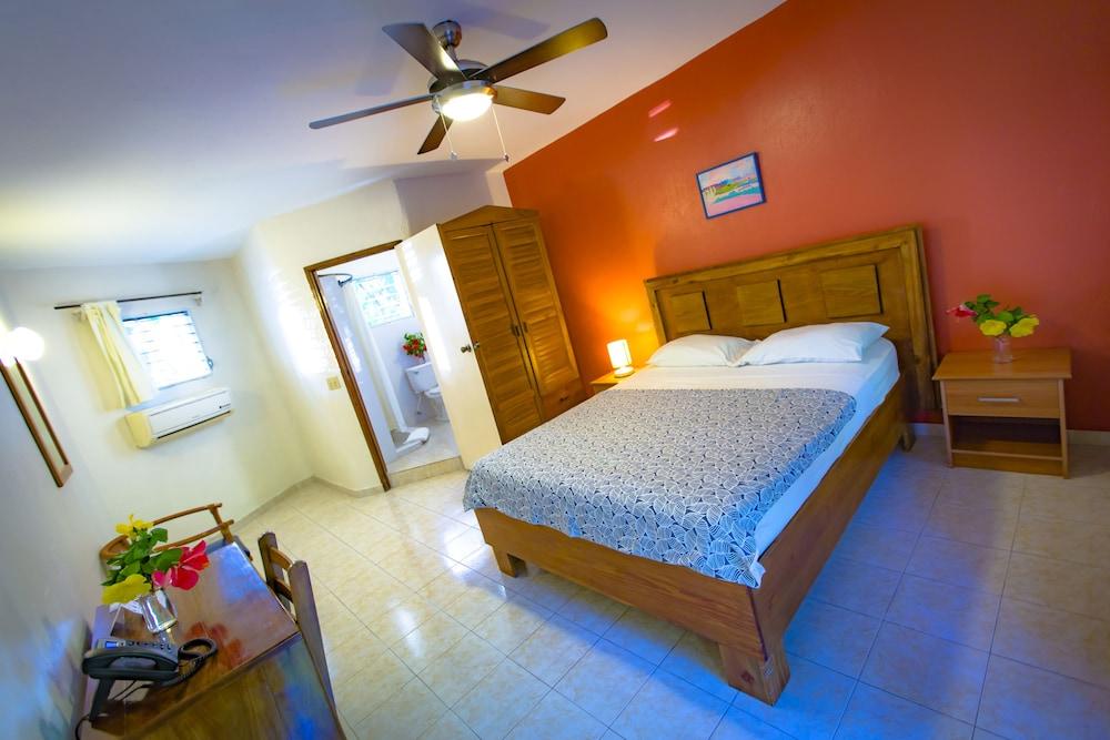 Hotel Restaurant Cyvadier Plage Jacmel Exterior photo