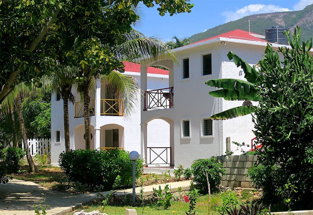 Hotel Restaurant Cyvadier Plage Jacmel Exterior photo