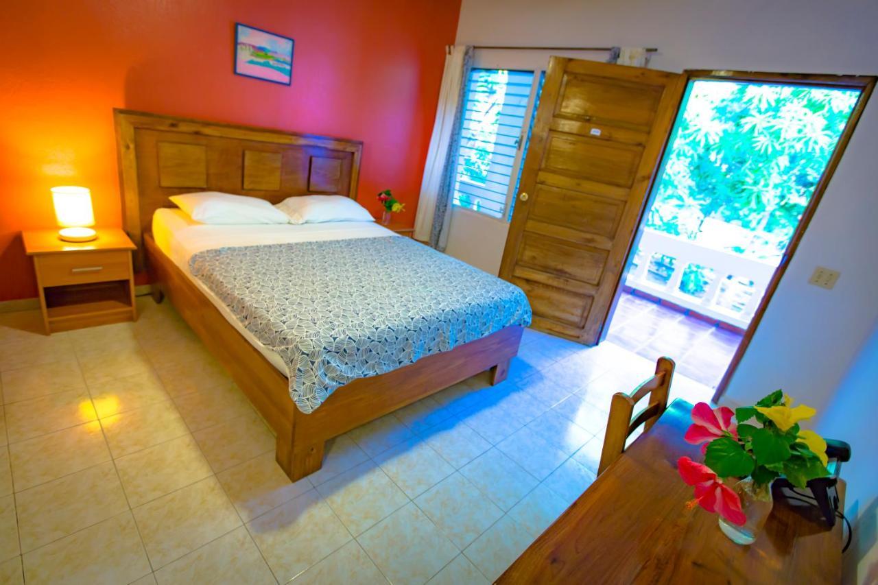 Hotel Restaurant Cyvadier Plage Jacmel Exterior photo