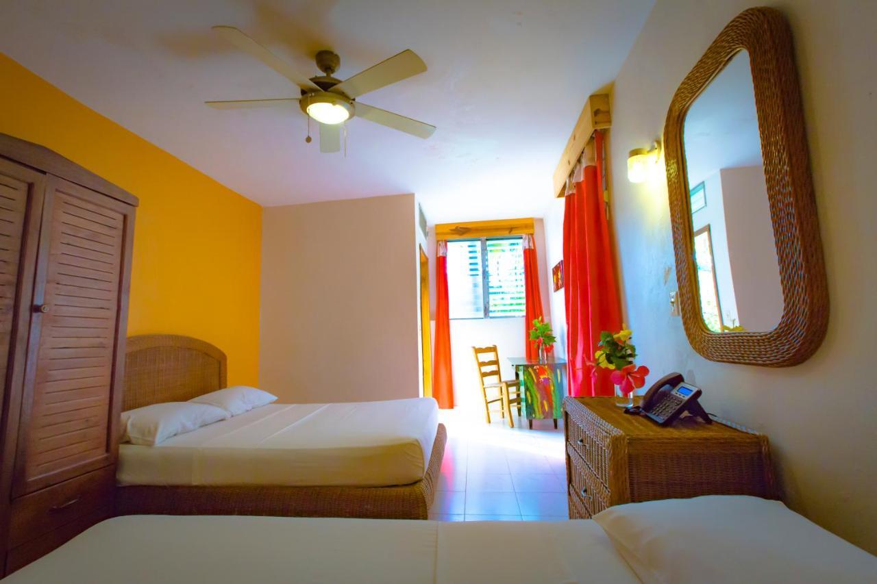 Hotel Restaurant Cyvadier Plage Jacmel Exterior photo