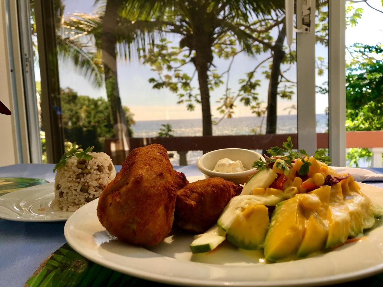 Hotel Restaurant Cyvadier Plage Jacmel Exterior photo